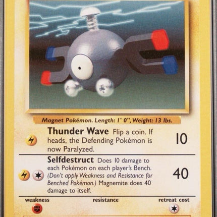Magnemite 53/102 Common Base Set 4th Print 1999–2000 Pokemon Card