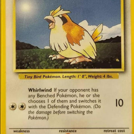 Pidgey 57/102 Common Base Set 4th Print 1999–2000 Pokemon Card