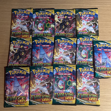 Evolving Skies Booster Pack - Sword & Shield