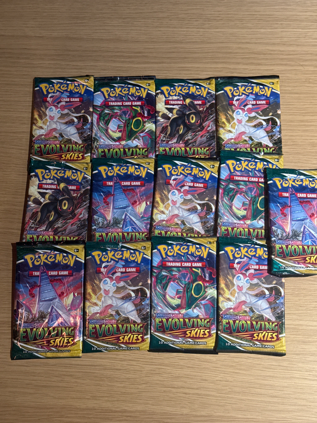 Evolving Skies Booster Pack - Sword & Shield