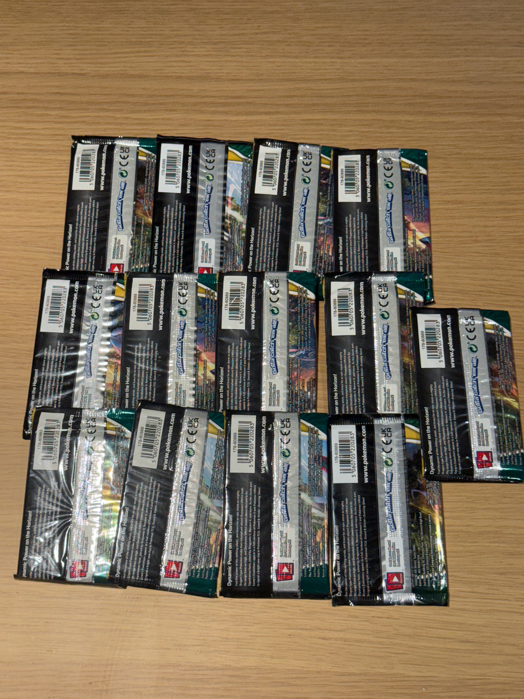 Evolving Skies Booster Pack - Sword & Shield